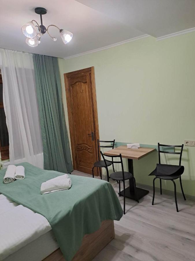 Apartment On Xancteli Tbilisi Exterior foto